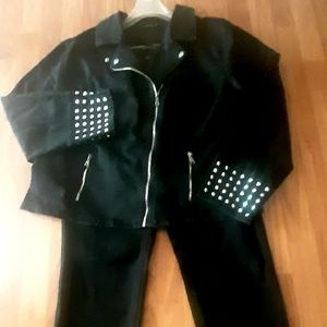 Gorgeous BLK/SILVER Ashley Stewart PANT SET